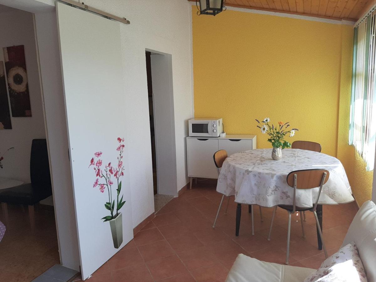 Clara 2 Apartment โปเรช ภายนอก รูปภาพ